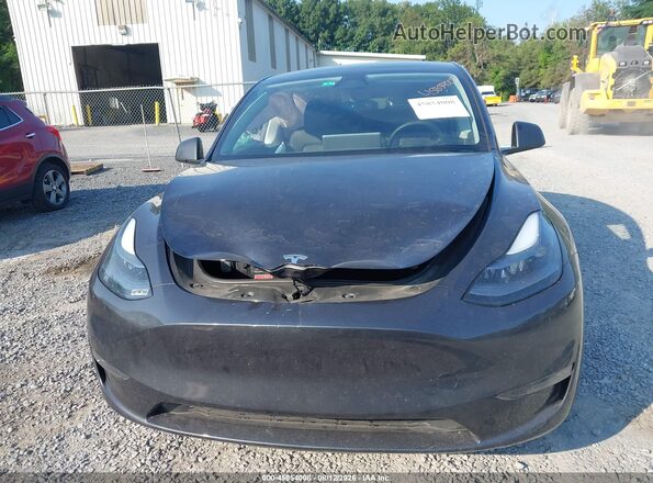 7SAYGDEE1RF986408 2024 TESLA MODEL Y Black Widok deski rozdzielczej