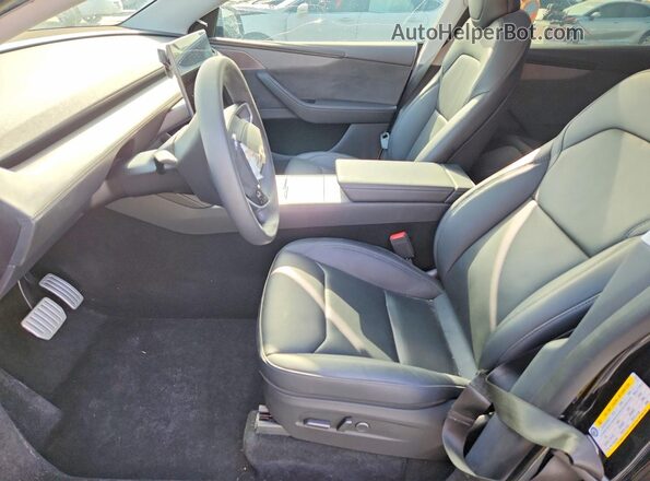 7SAYGDEE1TA589737 2026 TESLA MODEL Black Սալոնի դիմացի տեսք