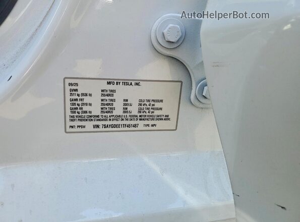 7SAYGDEE1TF451487 2026 TESLA MODEL Белый Вид наклейки с VIN-кодом