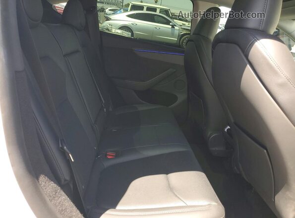 7SAYGDEE1TF451487 2026 TESLA MODEL Белый Вид задней части салона