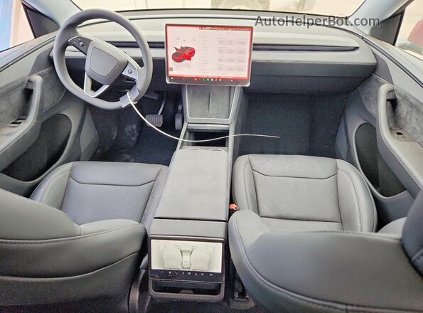 7SAYGDEE1TF566641 2026 TESLA MODEL Красный Вид панели приборов