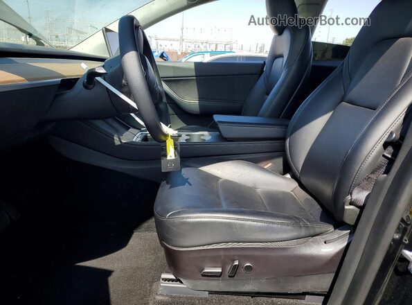 7SAYGDEE2NF351420 2022 TESLA MODEL Черный Вид салона спереди