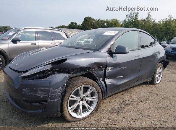 7SAYGDEE2PA061162 2023 TESLA MODEL Y Gray Front view