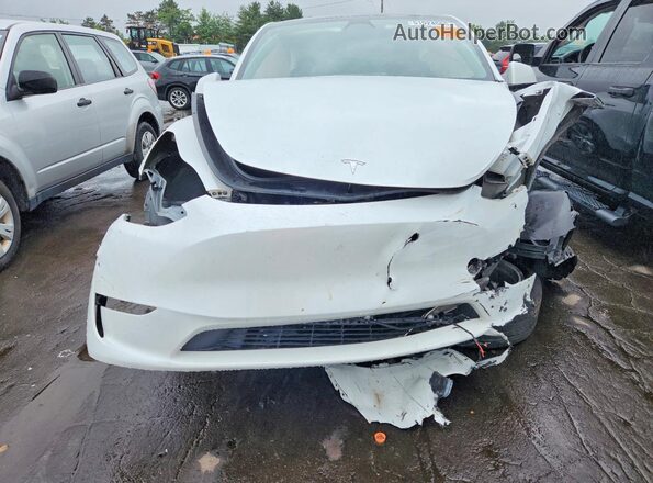 7SAYGDEE2PA096123 2023 TESLA MODEL White Front view