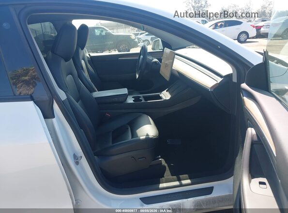 7SAYGDEE2PA109341 2023 TESLA MODEL Y White Vista interior delantera