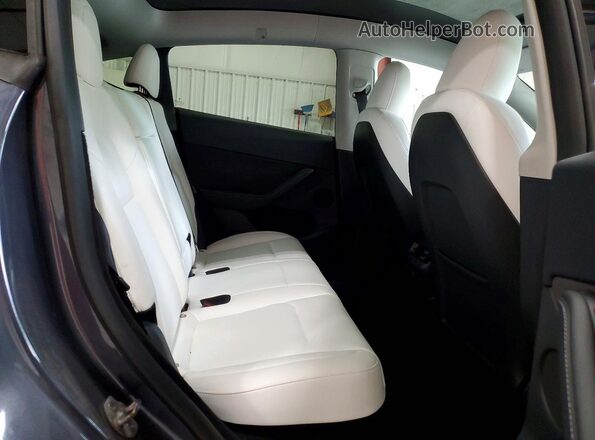 7SAYGDEE2PF838670 2023 TESLA MODEL Серый Вид задних сидений