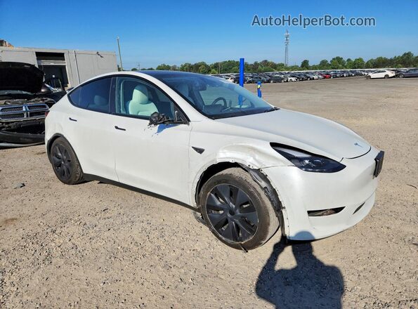 7SAYGDEE2RF160635 2024 TESLA MODEL White Przód prawy
