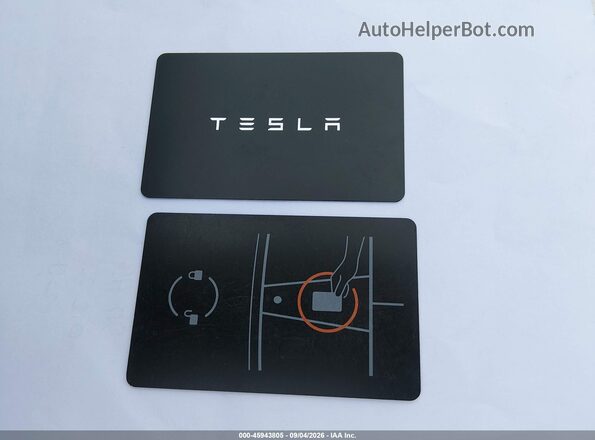 7SAYGDEE2RF177614 2024 TESLA MODEL Y Серый Вид панели приборов