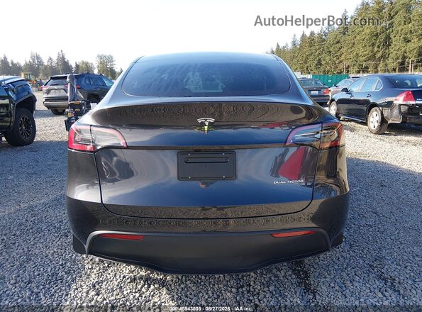 7SAYGDEE2RF177614 2024 TESLA MODEL Y Серый 