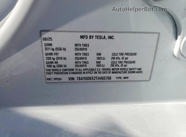 7SAYGDEE2TA465766 2026 TESLA MODEL White ძრავის განყოფილების ხედი