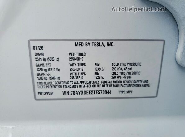 7SAYGDEE2TF570844 2026 TESLA MODEL White ძრავის განყოფილების ხედი