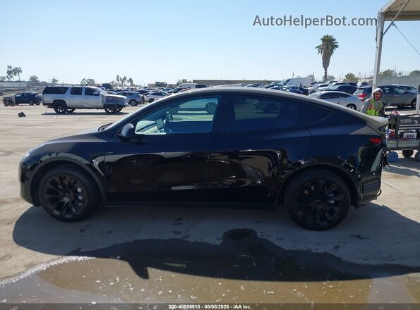 7SAYGDEE3NF359378 2022 TESLA MODEL Y Black 