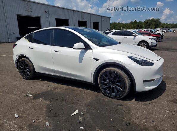 7SAYGDEE3PA053510 2023 TESLA MODEL Белый Передняя правая четверть