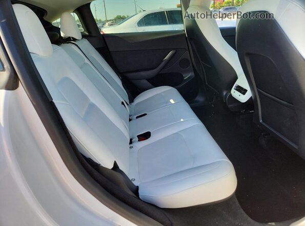 7SAYGDEE3PF751229 2023 TESLA MODEL White Вид задньої частини салону