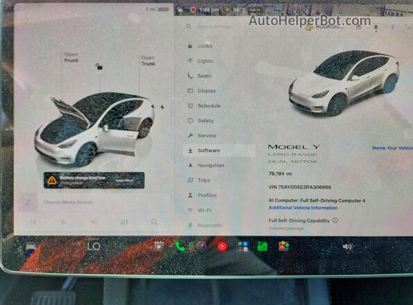 7SAYGDEE3RA306666 2024 TESLA MODEL White ხელსაწყოთა პანელის ხედი