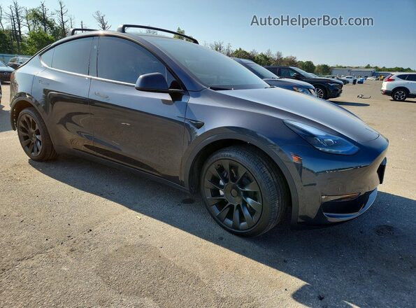 7SAYGDEE3RF163818 2024 TESLA MODEL Gray Delantero derecho