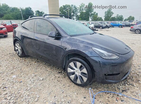 7SAYGDEE3RF993229 2024 TESLA MODEL Gray Առջևի աջ