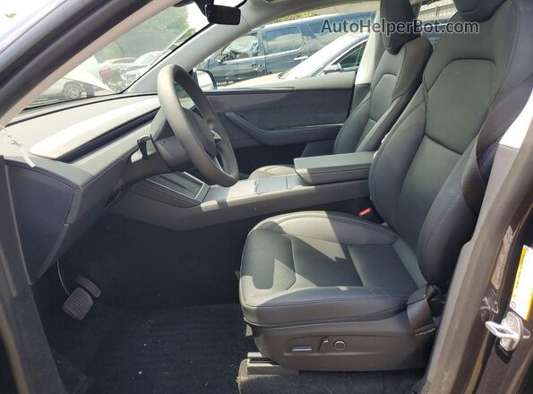 7SAYGDEE3TA432145 2026 TESLA MODEL Gray წინა სალონის ხედი