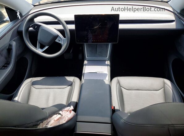 7SAYGDEE3TA432145 2026 TESLA MODEL Gray წინა პანელის ხედი