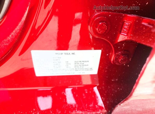 7SAYGDEE3TA457241 2026 TESLA MODEL Red Շարժիչի բաժամունքի տեսք