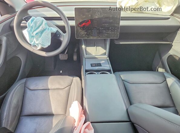 7SAYGDEE3TA457241 2026 TESLA MODEL Red Առջևի վահանակի տեսք