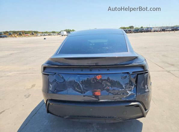 7SAYGDEE3TA496637 2026 TESLA MODEL Blue Rear interior view