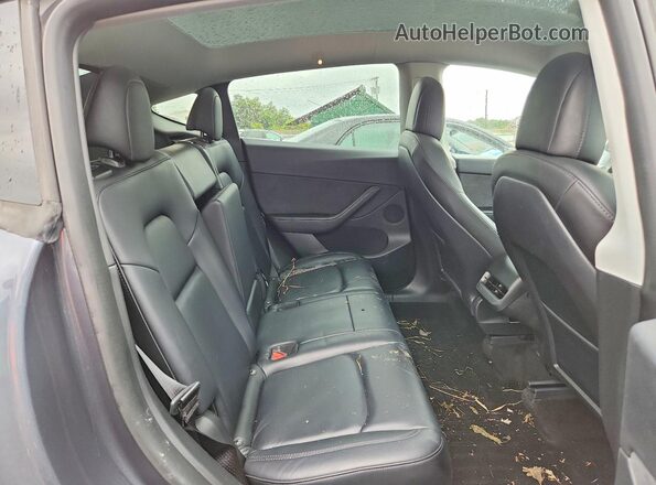 7SAYGDEE4NF338751 2022 TESLA MODEL Gray Вид задньої частини салону