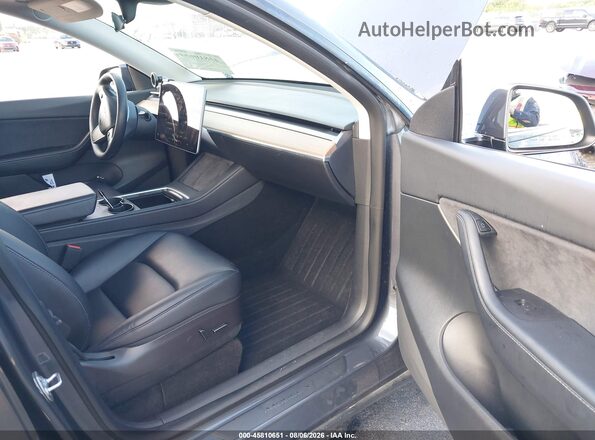 7SAYGDEE4NF367523 2022 TESLA MODEL Y Gray Սալոնի դիմացի տեսք