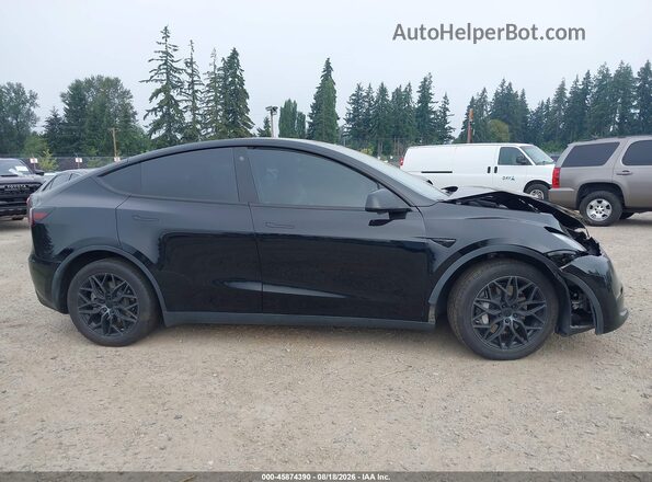 7SAYGDEE4NF368347 2022 TESLA MODEL Y Black 360 interior view