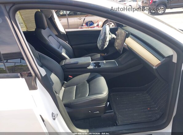 7SAYGDEE4NF435920 2022 TESLA MODEL Y White Vista interior delantera