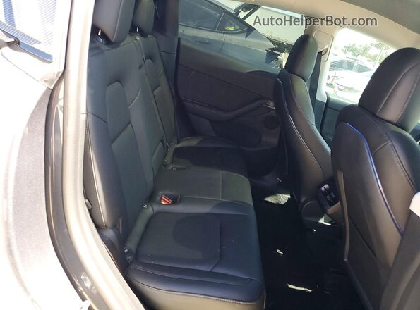 7SAYGDEE4NF509501 2022 TESLA MODEL Угольный Вид задней части салона
