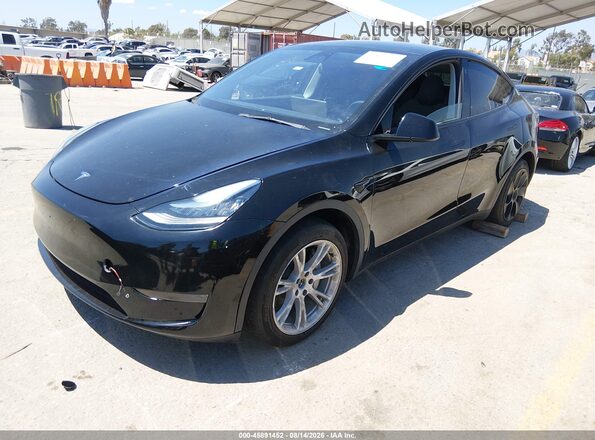 7SAYGDEE4PA079159 2023 TESLA MODEL Y Black Przód lewy