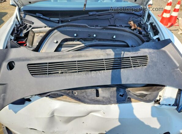 7SAYGDEE4PF664407 2023 TESLA MODEL White უკანა სალონის ხედი