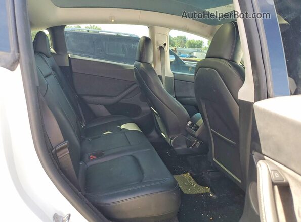 7SAYGDEE4PF786989 2023 TESLA MODEL Белый Вид задней части салона