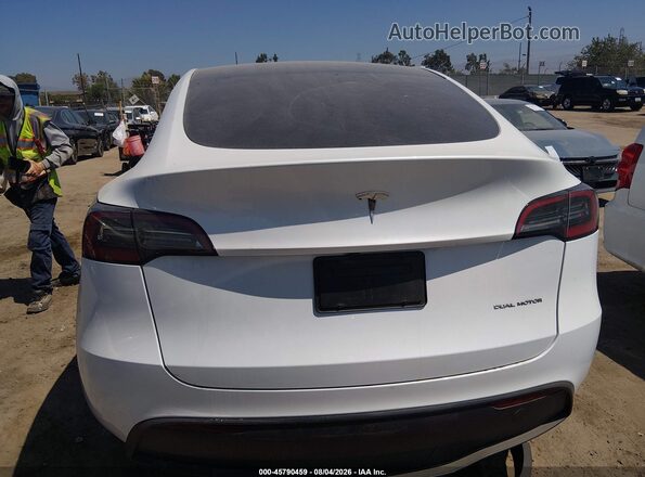 7SAYGDEE4RA231301 2024 TESLA MODEL Y White 