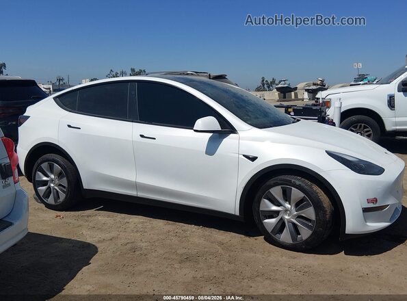 7SAYGDEE4RA231301 2024 TESLA MODEL Y White Սալոնի հետևի տեսք