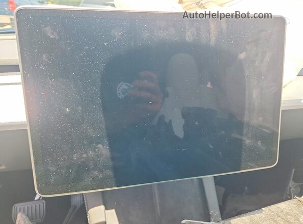 7SAYGDEE4RA236031 2024 TESLA MODEL Blue Սարքավորումների վահանակի տեսք