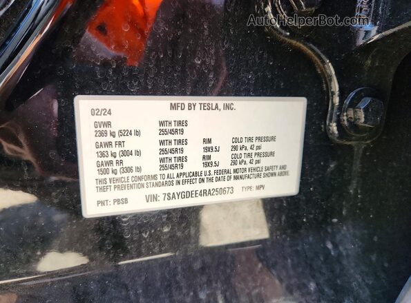 7SAYGDEE4RA250673 2024 TESLA MODEL Black ძრავის განყოფილების ხედი