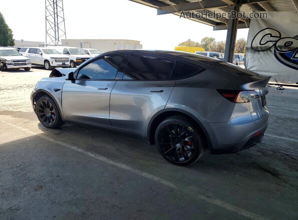 7SAYGDEE4RF154724 2024 TESLA MODEL Silver უკანა მარცხენა