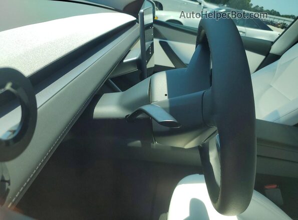 7SAYGDEE4TA390696 2026 TESLA MODEL White Вид панелі приладів