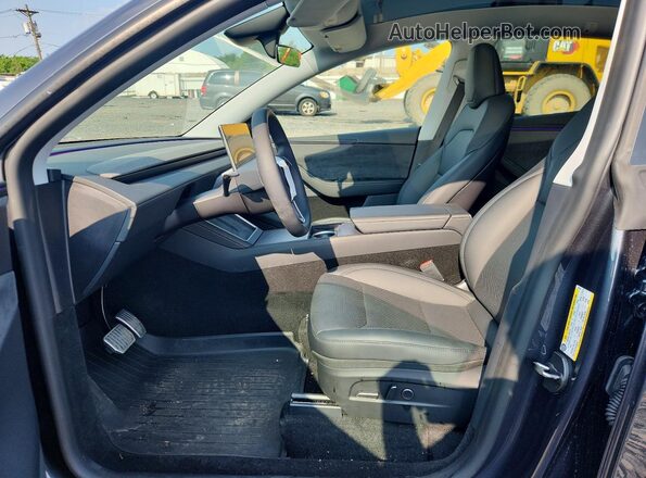 7SAYGDEE4TA391511 2026 TESLA MODEL Gray Vista interior delantera
