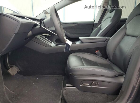 7SAYGDEE4TF324037 2026 TESLA MODEL Charcoal წინა სალონის ხედი