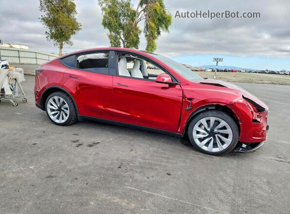 7SAYGDEE4TF514940 2026 TESLA MODEL Красный Передняя правая четверть