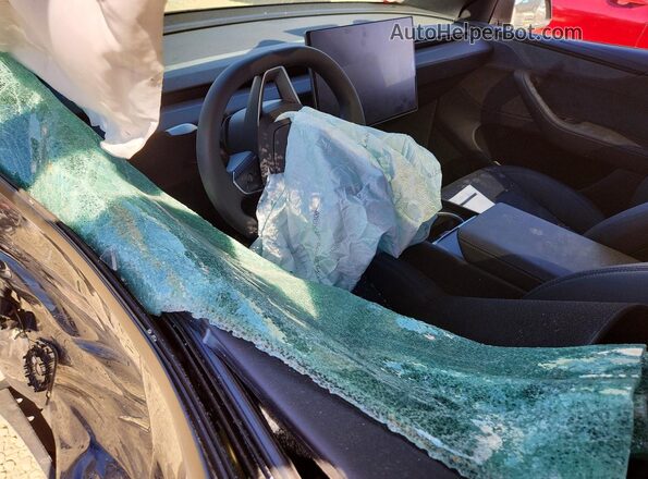 7SAYGDEE4TF580145 2026 TESLA MODEL Черный Вид панели приборов