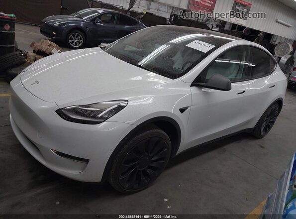 7SAYGDEE5NF355364 2022 TESLA MODEL Y Белый Передняя левая четверть