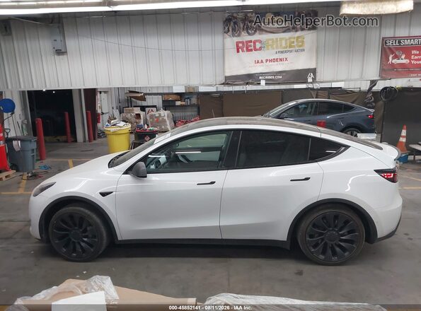 7SAYGDEE5NF355364 2022 TESLA MODEL Y Белый Панорамный вид салона 360°