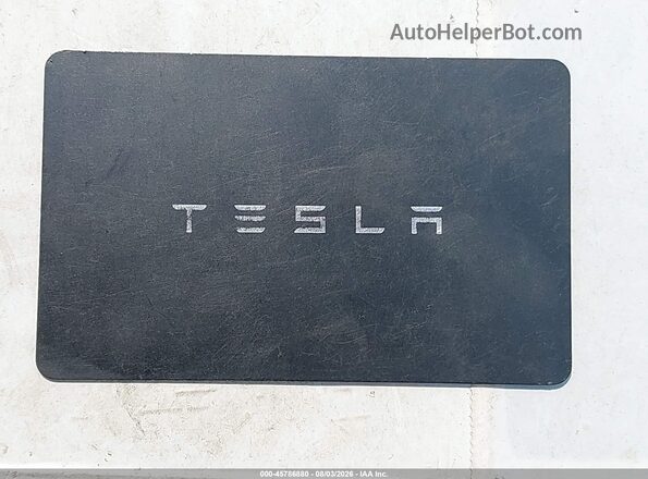 7SAYGDEE5NF411450 2022 TESLA MODEL Y White Widok deski rozdzielczej