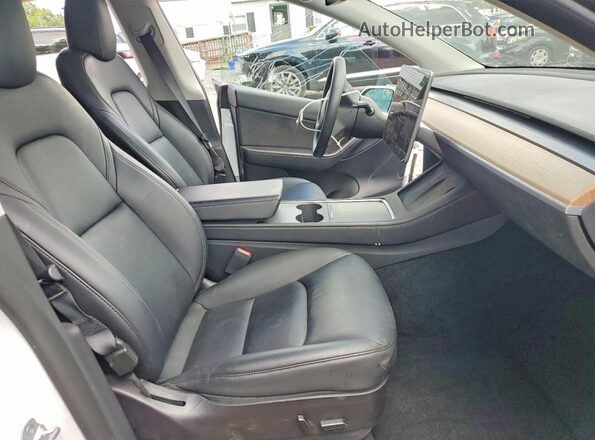 7SAYGDEE5NF422559 2022 TESLA MODEL Белый Вид салона спереди