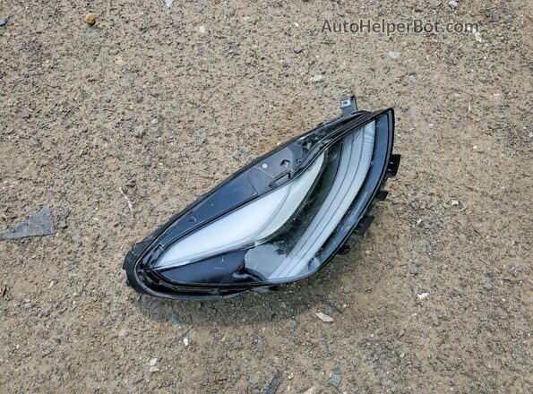 7SAYGDEE5NF422559 2022 TESLA MODEL Белый Вид подкапотного пространства