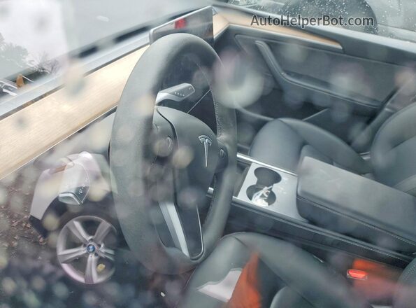 7SAYGDEE5PA143130 2023 TESLA MODEL White Vista del salpicadero